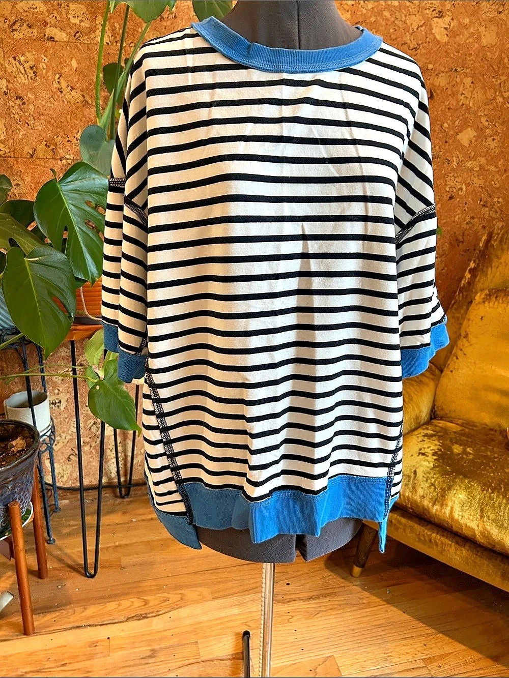 Classic Striped Oversized Crew Short Sleeve Top Black & White Medium ✨GUC✨